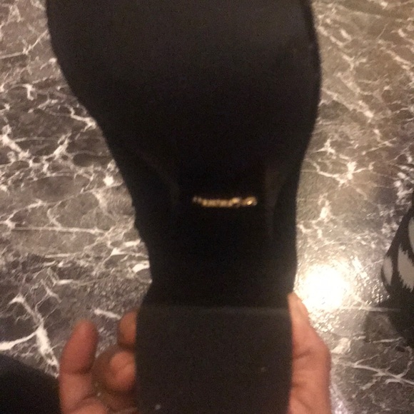 Black booties - Picture 3 of 5